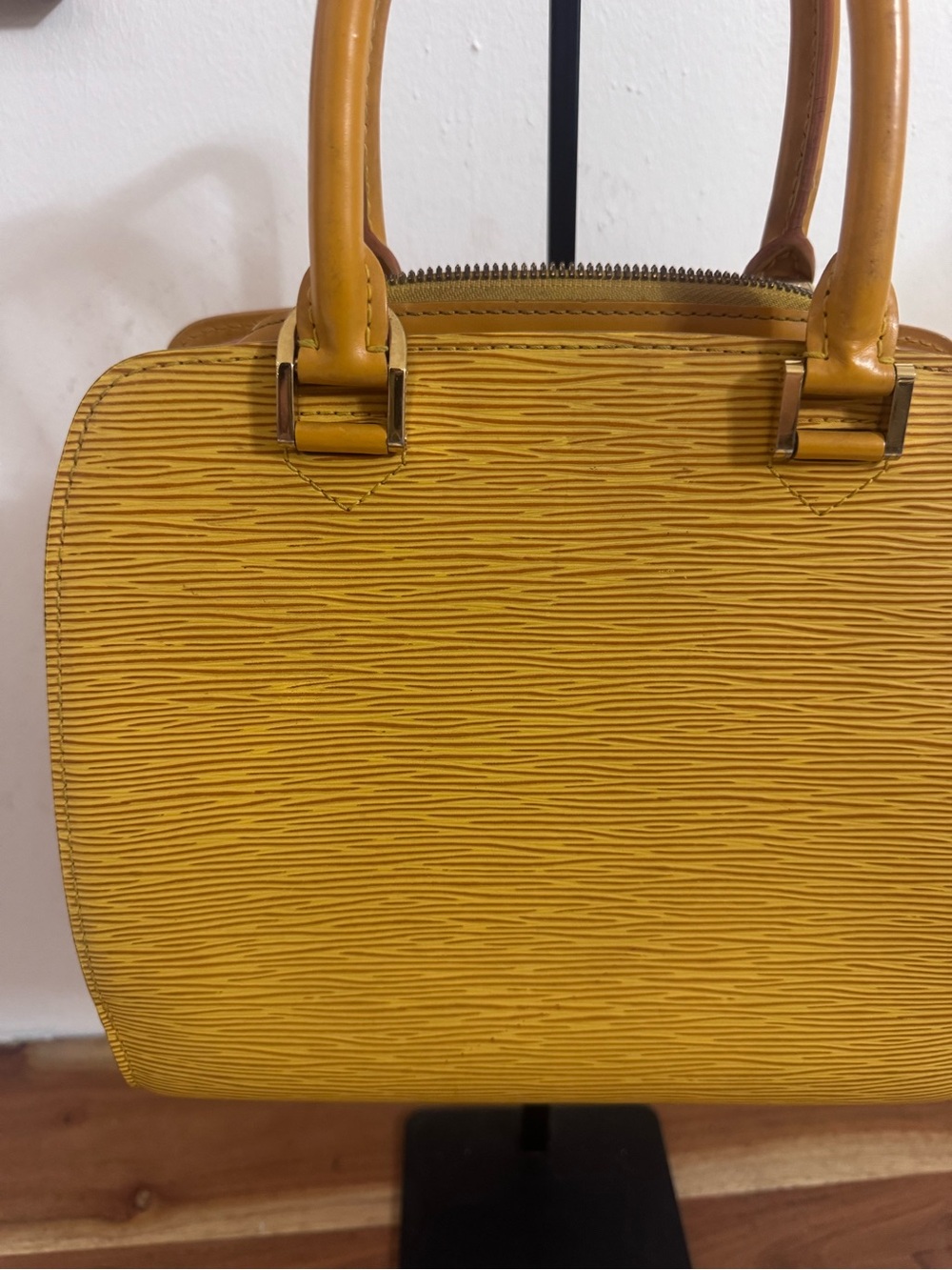 Louis Vuitton Tassil Yellow Epi Leather Pont- Neuf PM Bag Vintage - Picture 3 of 14